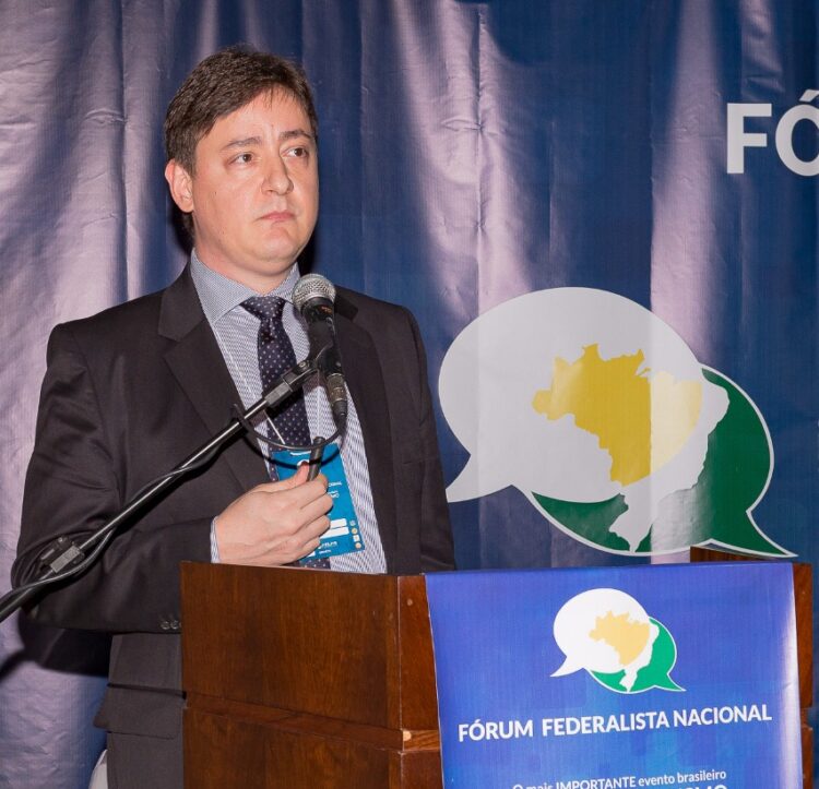 David Ali Sattam explica o que é compliance (Segundo vídeo)