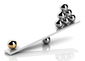 Um ente tem mais poder do que todos os outros.